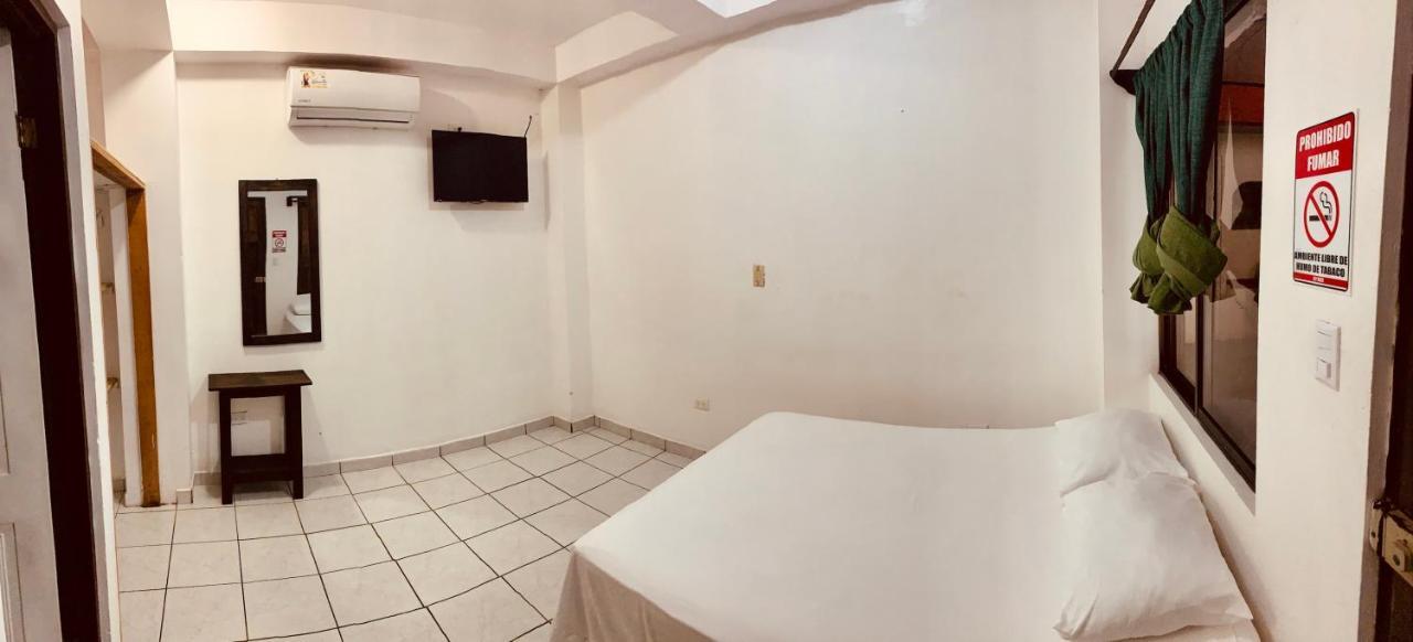Hotel Cabinas Jacomar Екстер'єр фото